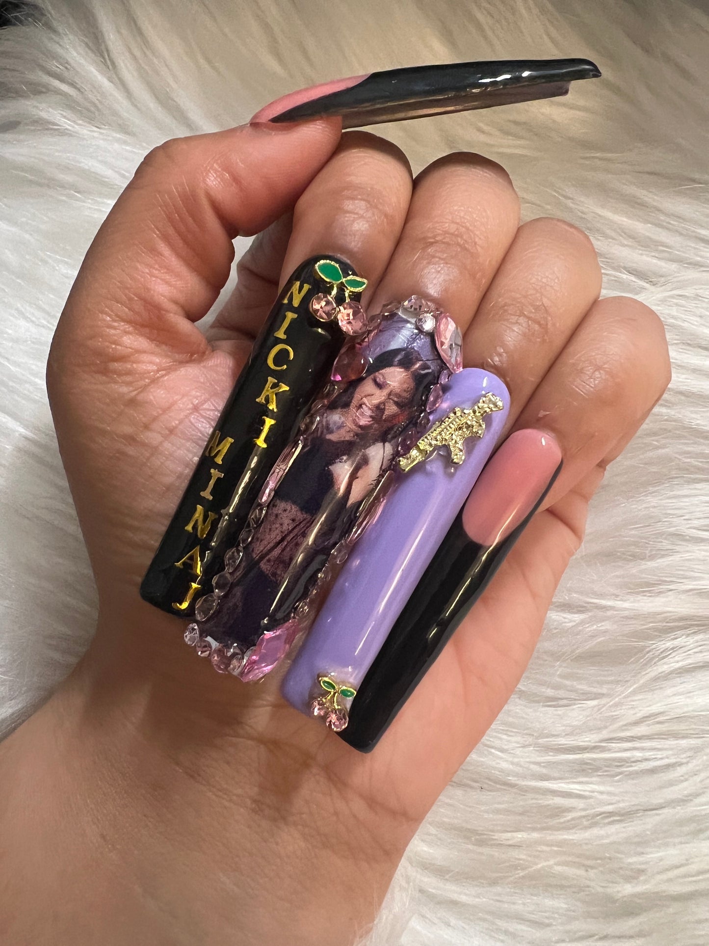 Nicki Minaj Nails (size required)